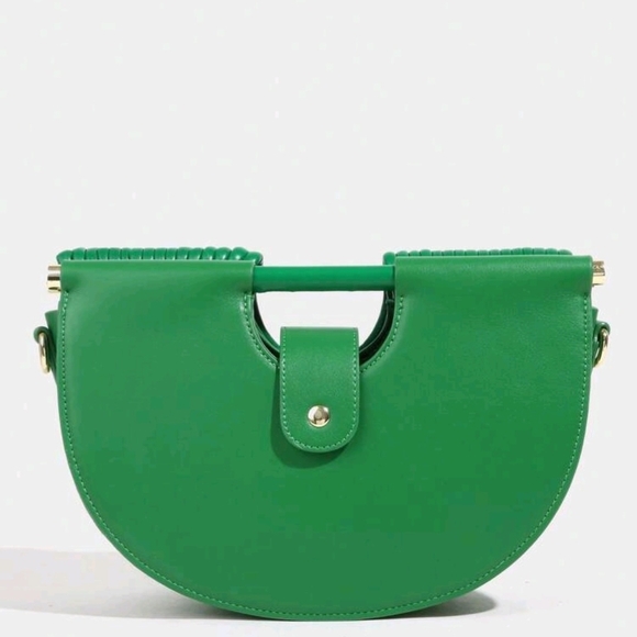 Elegant Silver Clutch Bag - Picture 16 of 16